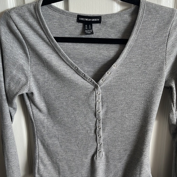 Ribbed Henley Bodysuit | V Neck Bodysuit - Picture 3 of 7